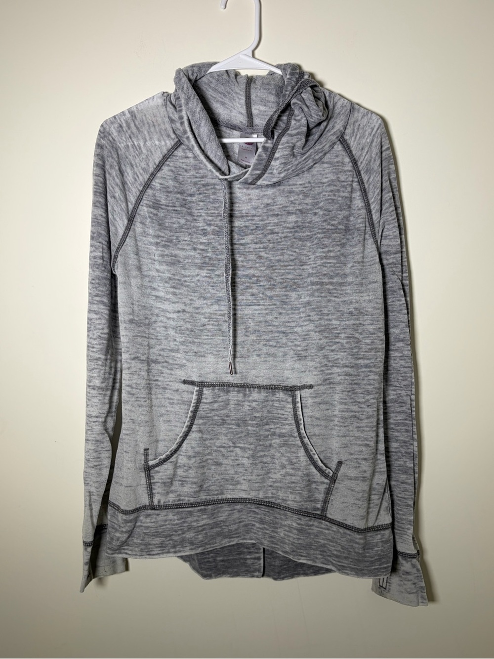Te Verde Women’s Medium Gray Hooded Pullover Sweater